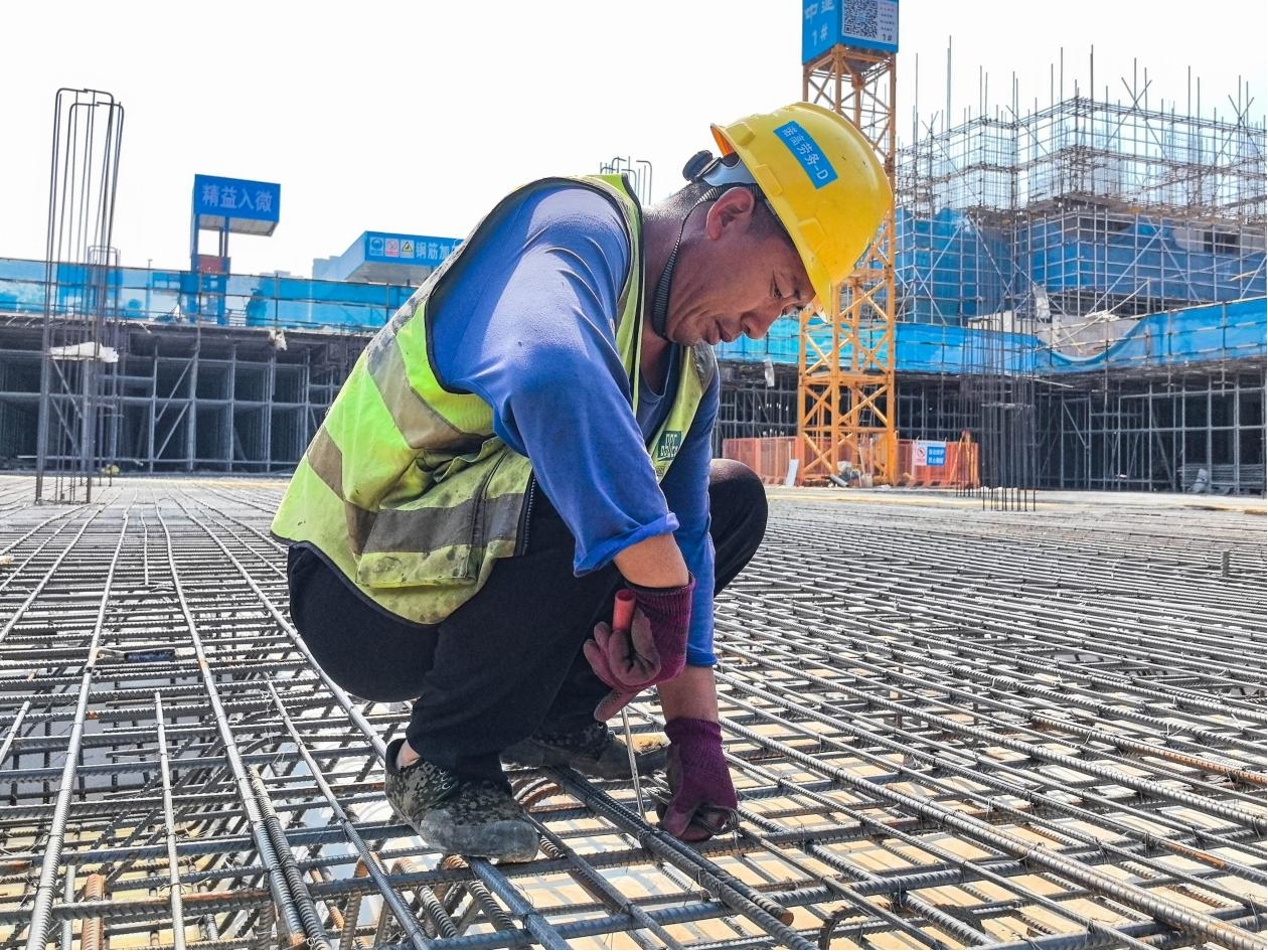 火热江北丨都会建设者：用汗水“筑”就都会之美